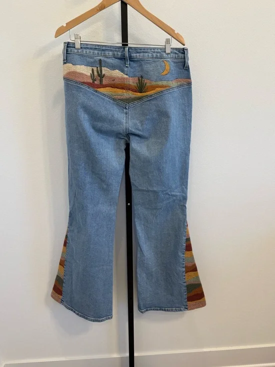 NWT DRIFTWOOD x Free People Farrah Sunset Embroidered Flare Leg Jeans Sz32 Boho - Picture 3 of 7